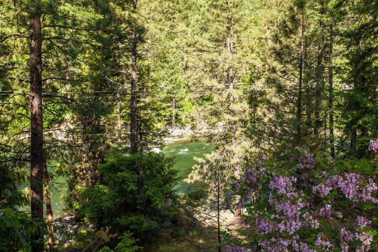 Snowgrass Lodge - River, Mountain Views & Hot Tub Левенуэрт Экстерьер фото
